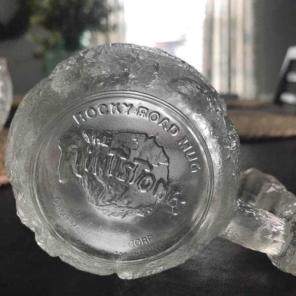 Mugs - Picture 5 of 16